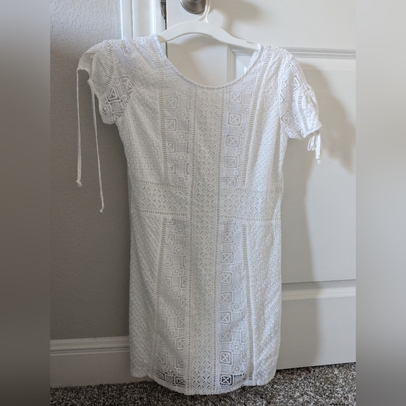 Abercrombie & Fitch White Eyelet Shift Dress size XS - Picture 1 of 7
